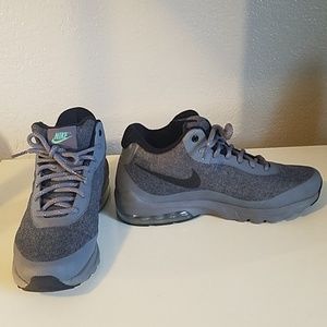 Nike Air mid top black, grey, teal shoes size 9